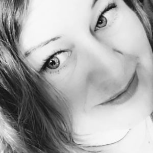 Meet your Posher, Becky